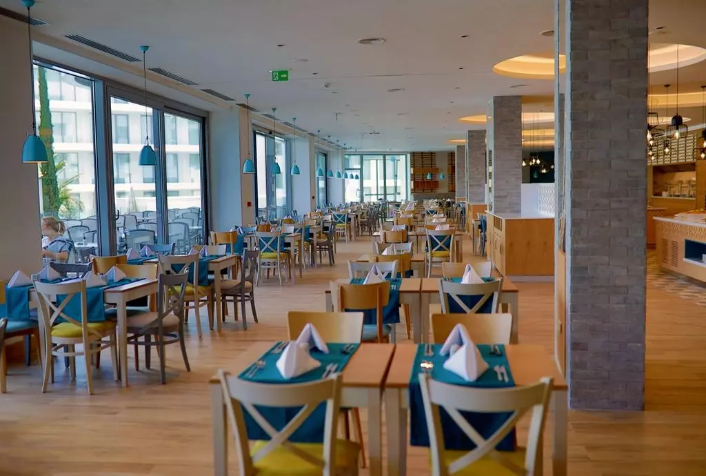 hotel astoria mare varna_shabavizparvaz_11.jpg